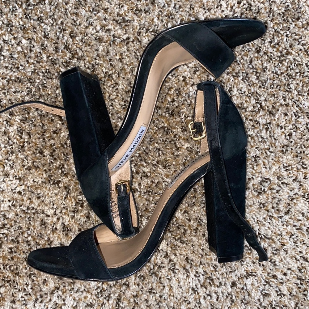 STEVE MADDEN BLACK STRAPPY HEELS